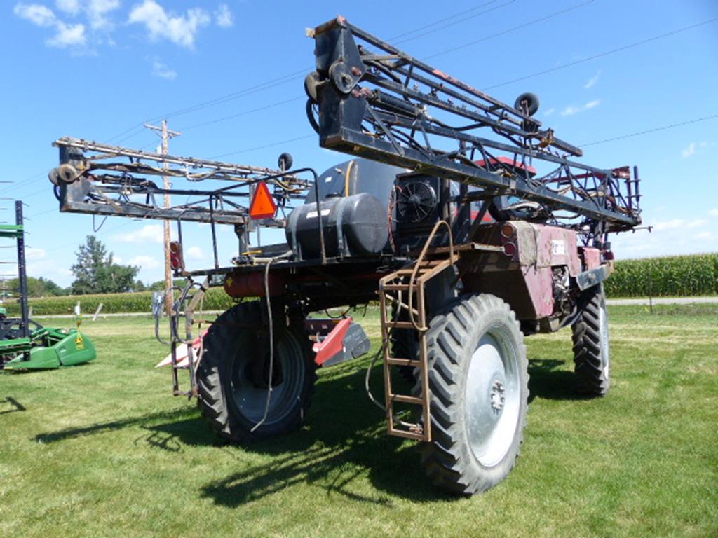 WALKER 44 SP SPRAYER, 90' BOOM, 10" SPACING NOZZLES, CUMMINS ENGINE