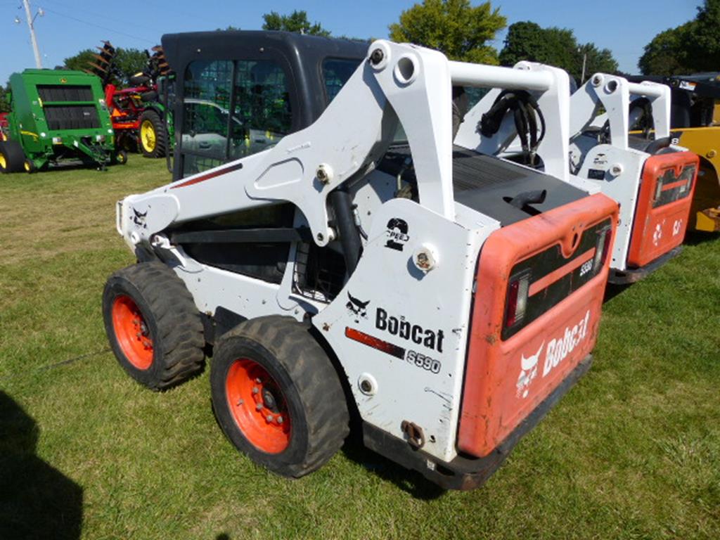 2014 BOBCAT S590 SKID STEER, CAB, MECHANICAL FOOT CONTROL, AUX HYD