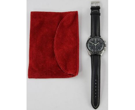 A gentleman;'s stainless steel Omega Speedmaster chronometer wrist watch, manual wind, 41mm wide case, verso impressed speedm