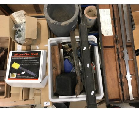 A collection of various tools etc to include a crate of various rulers and measuring implements including a Ryobi air grip la