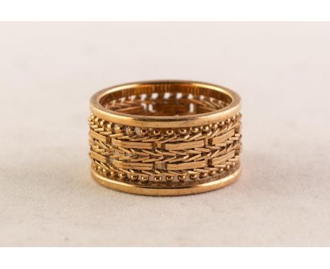 14ct GOLD BROAD BAND RING with woven pattern band with beaded and then plain outer edges, 1cm wide, 5.9 gms, ring size M/O 