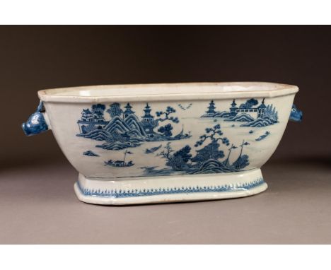 KANGXI PERIOD CHINESE BLUE AND WHITE PORCELAIN TWO HANDLED TUREEN of footed, canted oblong form with animal mask pattern hand