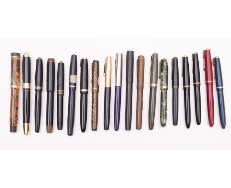Parker and others. A group of nineteen fountain pens, including an orange marbled Parker Duofold, a De La Rue Pen, green marb
