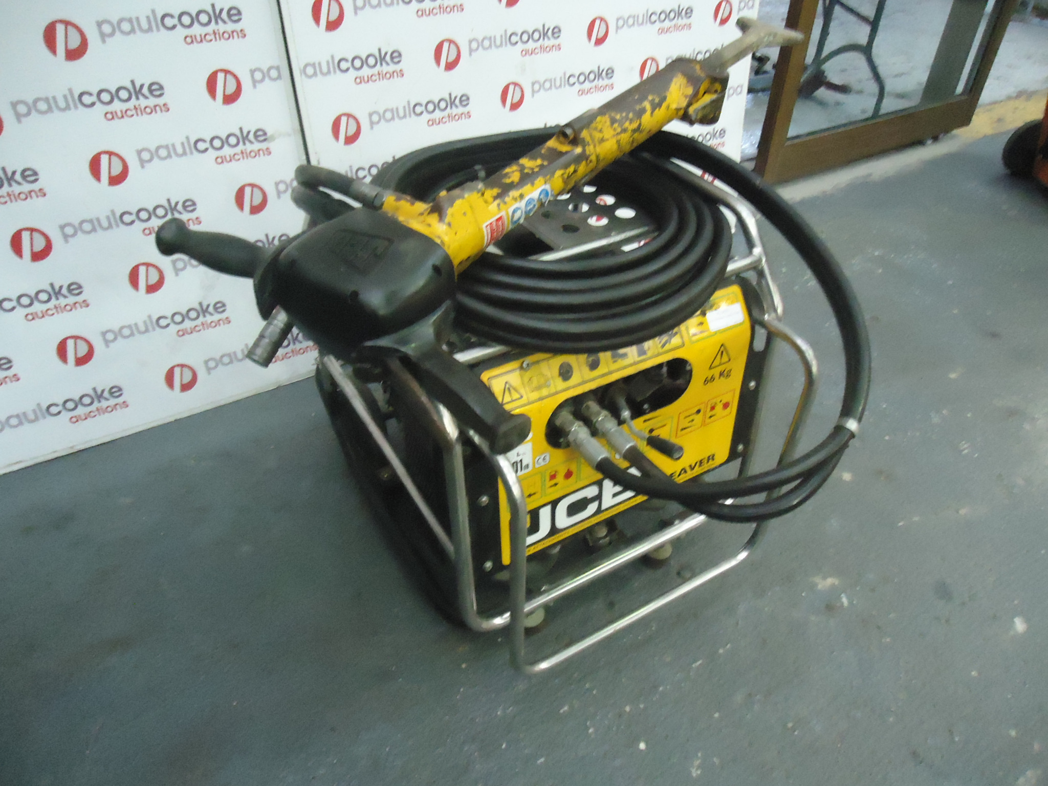 2015 JCB Beaver Hydraulic Power Pack c/w JCB Hydraulic Hammer (Petrol