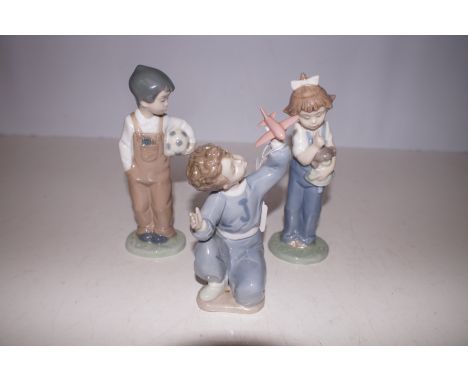 3 Nao figures 