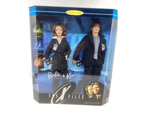   Mattel Barbie and  Ken X files double doll set 1998 Vintage set with Barbie as Agent Scully and Ken as Fox Mulder-a great r