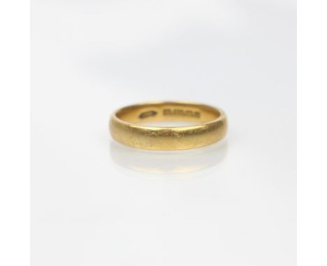 A 22ct yellow gold wedding band, stamped 'WB' Birmingham possibly 1922, ring size N, 5gms
