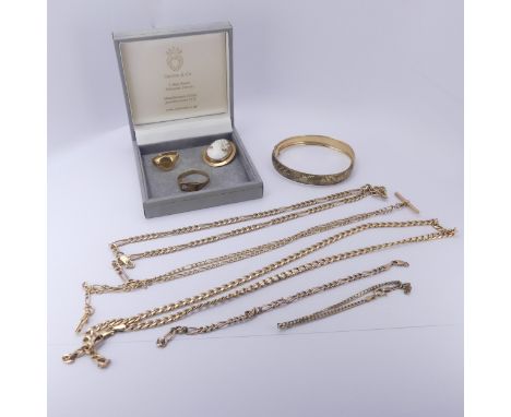 A 9ct gold mounted oval shell Cameo Brooch, 3.1cm long, together with a quantity of damaged 9ct gold, including chains and a 