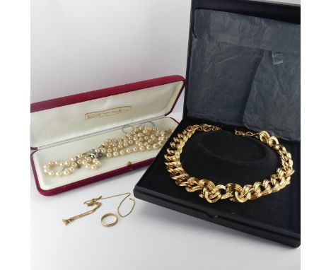 A 22ct yellow gold Band, Size K, 1.7g, together with a 9ct gold fine curb link chain, 46cm long, 1.8g, a gilt metal necklace 