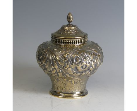 A George V silver gilt Pot and Cover,&nbsp;by Roberts &amp; Belk Ltd., hallmarked Sheffield 1927, of circular form with textu