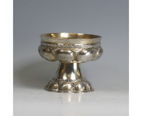 A George V silver gilt Chalice / Bowl,&nbsp;by&nbsp;S&nbsp;Blanckensee &amp; Son Ltd., hallmarked Birmingham 1919, of lobed c