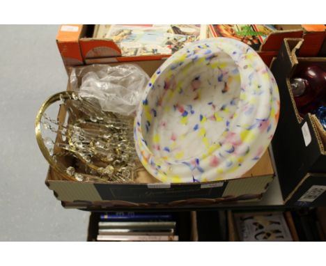 2 light shades/fittings
