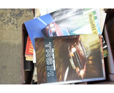 BOX OF AUTOMOBILE EPHEMERA TO INCLUDE A RANGE OF CAR SHOWROOM GUIDES TO INCLUDE MAZDA, SAAB, TRIUMPH ETC