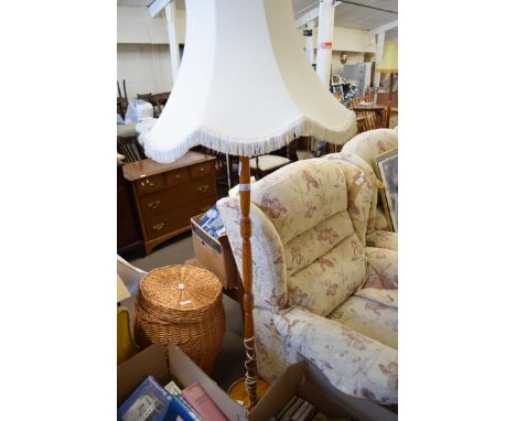 PINE STANDARD LAMP