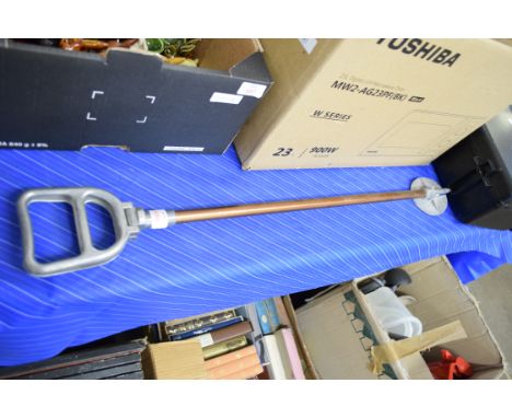 FOLDING SHOOTING STICK
