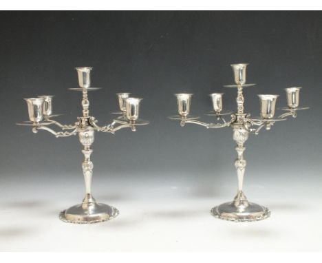 A PAIR OF HEAVY MEXICAN SILVER CANDELABRA, approx combined weight 2340g, H 31cm 