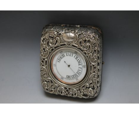 A VICTORIAN HALLMARKED SILVER BAROMETER CASE - BIRMINGHAM 1898, with barometer within, H 11.5 cm