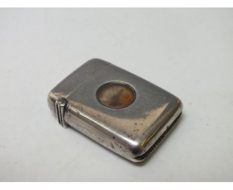 A HALLMARKED SILVER VESTA CASE WITH INSET COMPASS - BIRMINGHAM 1898