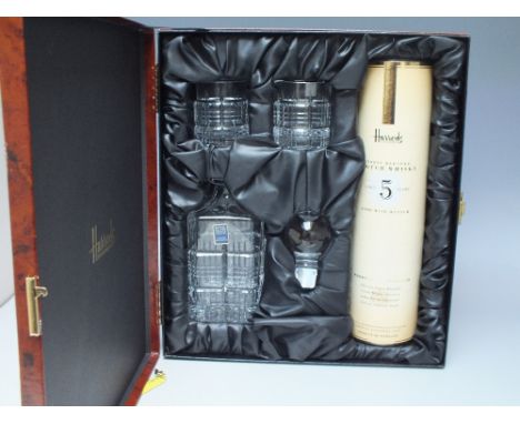 A CASED HARRODS FINEST BLENDED SCOTCH WHISKEY GIFT SET WITH DECANTER AND GLASSES