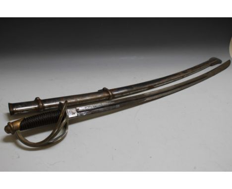 AN 1862 AMERICAN CIVIL WAR STYLE SWORD IN METAL SCABBARD, blade L 84 cm, overall L 108 cm