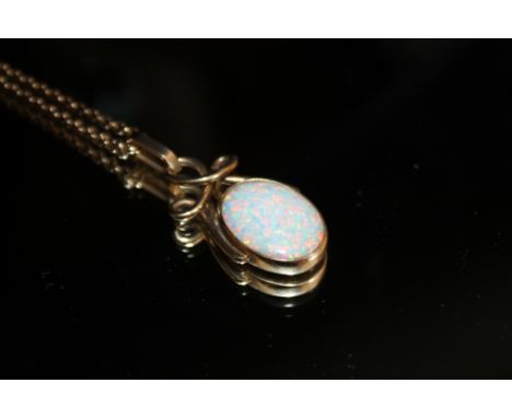 A 9 CARAT GOLD MOUNTED OVAL OPAL NECKLACE, approx total weight 12.3g, opal H 1.8g