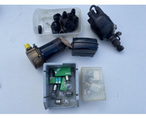 Morris 8 SU Fuel pump - not working.  Including cut out fuse box and miscellaneous light bulbs. Please note this lot has the 