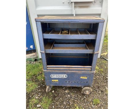 Gedore tool cabinet on wheels. Please note this lot has the standard Ewbank's standard buyers premium payable on top of the h