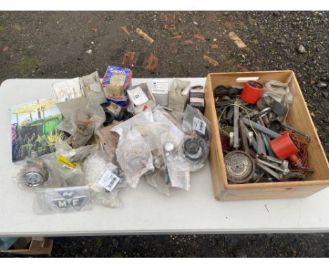 Various Massey Ferguson tractor parts. Please note this lot has the standard Ewbank's standard buyers premium payable on top 
