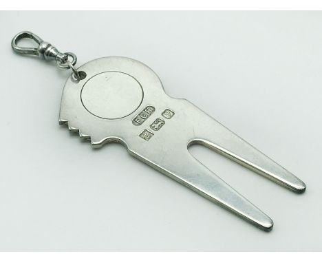 HALLMARKED SILVER GOLF TOOL DIVOTWeight: 27gSize: 3cm x 7cm