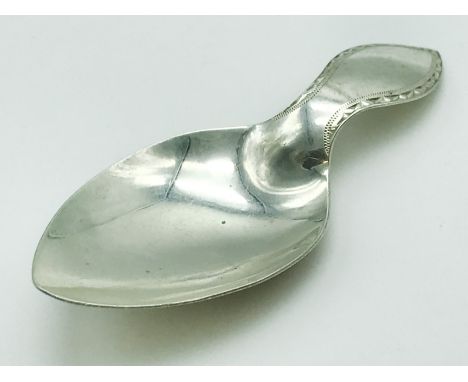 HAMILTON & INCHES STERLING SILVER TEA CADDY SPOON HALLMARKED EDINBURGH 1922-3Weight: 13gSize: 8.5cm