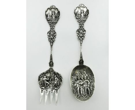 PAIR OF SILVER DUTCH REMBRANDT SPOON & FORKtotal weight: 120gapp size: 21.5cm 