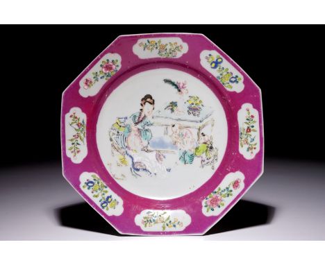 A Chinese famille rose octagonal ruby border plate with figures, Yongzheng Dia.: 20,5 cm  Condition: (UV checked)- With visib