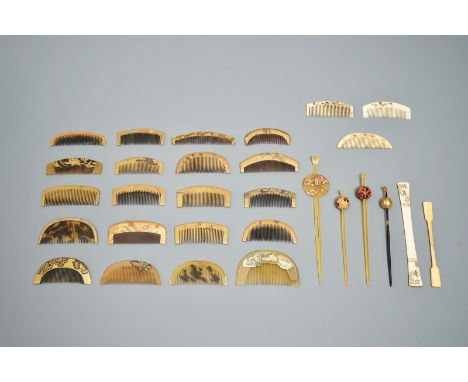A collection of 42 Japanese   and lacquer Kushi combs and 18 Kougai hair pins, Meiji, 19th C. Dim.: 10 x 6 cm (the largest co
