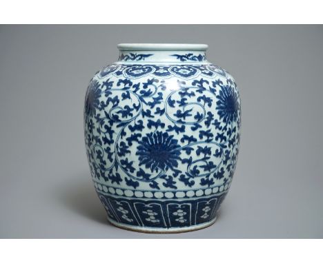 A Chinese blue and white lotus scroll jar, 19th C. H.: 40,5 cm We have more lots available exclusively on our website www.rm-