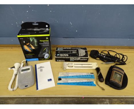 Headphones, microphone, food thermometer and Hygrometer etc&nbsp;