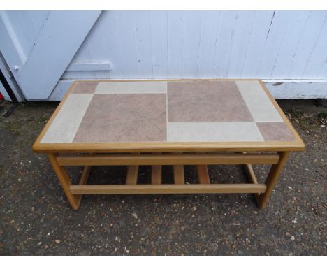 Tile topped coffee table H40cm Top 45cm x 85cm approx&nbsp;