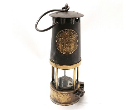 Antique miners lamp by Proctor Lamp &amp; Lighting CO.LTD type SL 33cm high- in good order