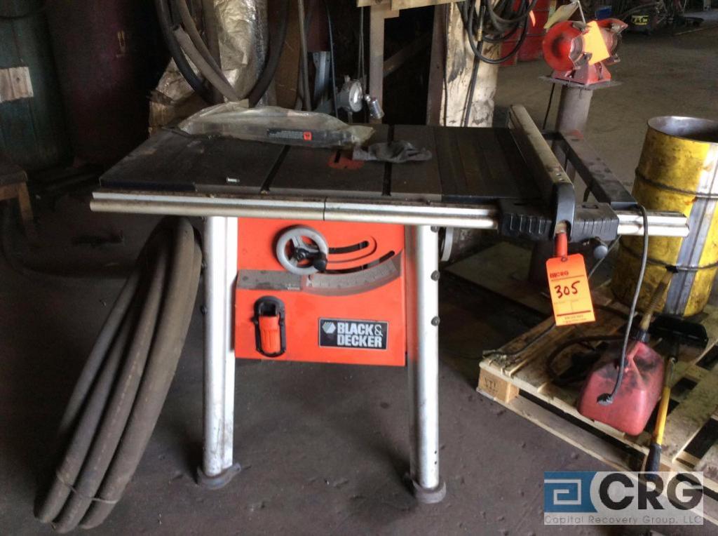 Black & Decker 10" blade table saw, m/n BT2500, with tilt arbor