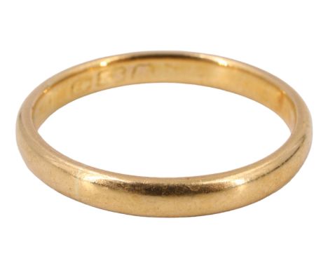 A 22 ct gold wedding band, assay marks rubbed, Birmingham, 2.72 g, size M, 2.5 mm wide