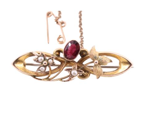 An Edwardian almandine, seed pearl and 9 ct gold floral sprig and scroll brooch, 42 mm, 3.4 g