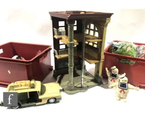 A collection of assorted Ghostbusters toys, mostly Kenner Real Ghostbusters, to include firehouse, ECTO 1, various action fig