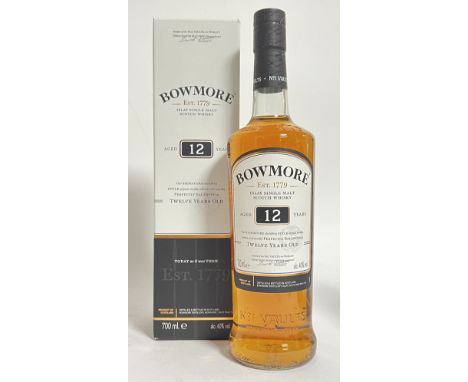 A 700ml boxed bottle of Bowmore Islay Single Malt Scotch Whisky (Aged 12 years, 40 %)
