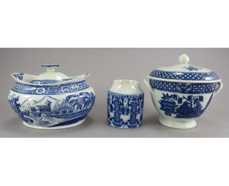 A group of three early nineteenth century blue and white transfer printed wares, c. 1800-1820. To include: a Violin pattern t
