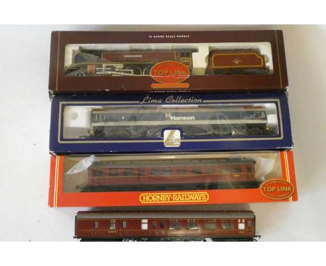 Hornby Margate Duchess of Gloucester in BR red, boxed, Lima Class 59 Hanson Livery diesel electric locomotive, boxed, and two