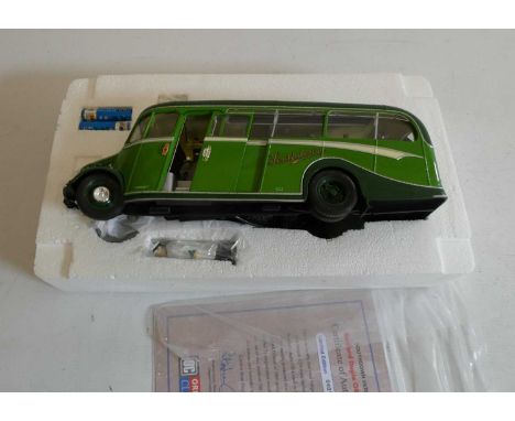 Classics Model 1/24 scale OB coach finished in Southdown Green, boxed, excellent (Est. plus 24% premium inc. VAT)