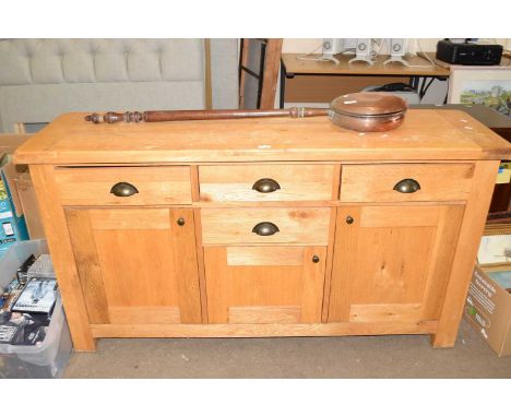 Modern light wood finish sideboard