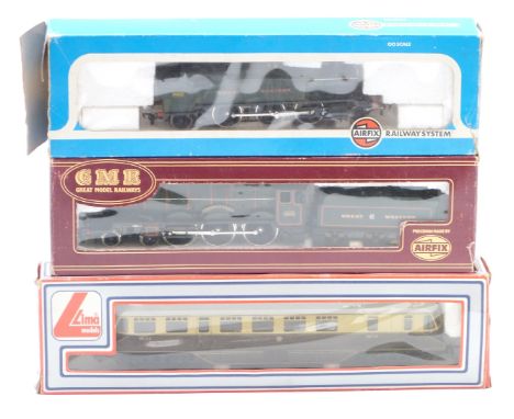 Three 00 gauge GWR model railway locomotives comprising GMR Castle class, Airfix Prairie tank and Lima GWR railcar, all in or