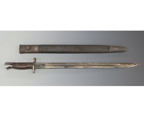 British Army 1907 pattern bayonet with 43cm blade, in scabbard.&nbsp;