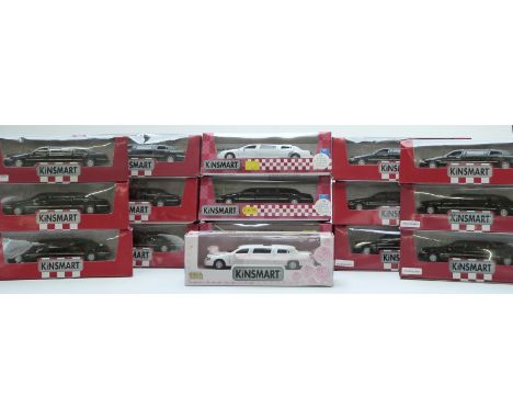 Thirty Kinsmart, Burago, Motomania and similar diecast model cars including limousines, Ferrari etc, all in original boxes.&n