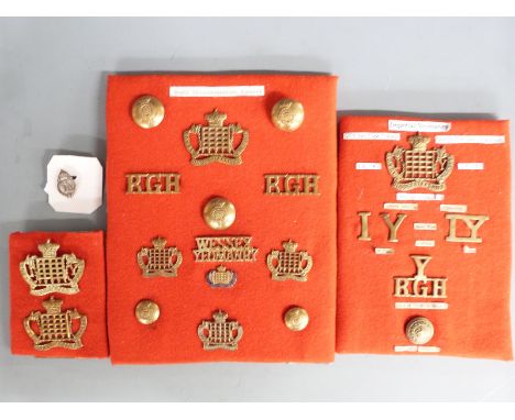 British Army Royal Gloucestershire Regiment cap badge, shoulder titles including Imperial Yeomanry issue etc